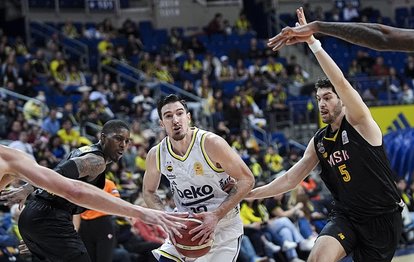 "Fenerbahçe Beko'nun Ev Sahasında Mersin Spor'a 91-78'lik Galibiyeti: Liderliğini Sürdürüyor!"